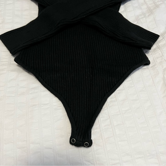 Abercrombie & Fitch Long Sleeve Bodysuit - Picture 5 of 6